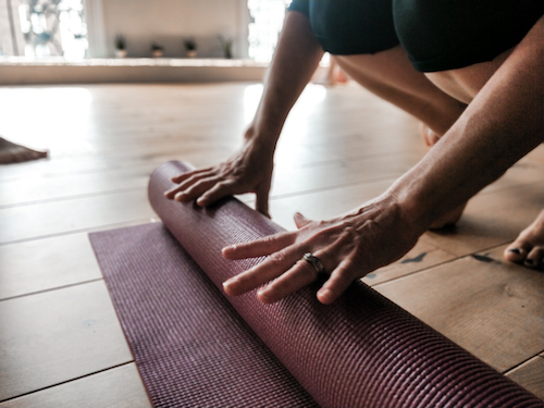 Free 4-Week Yoga Beginners Course with Alexandra Jeynes